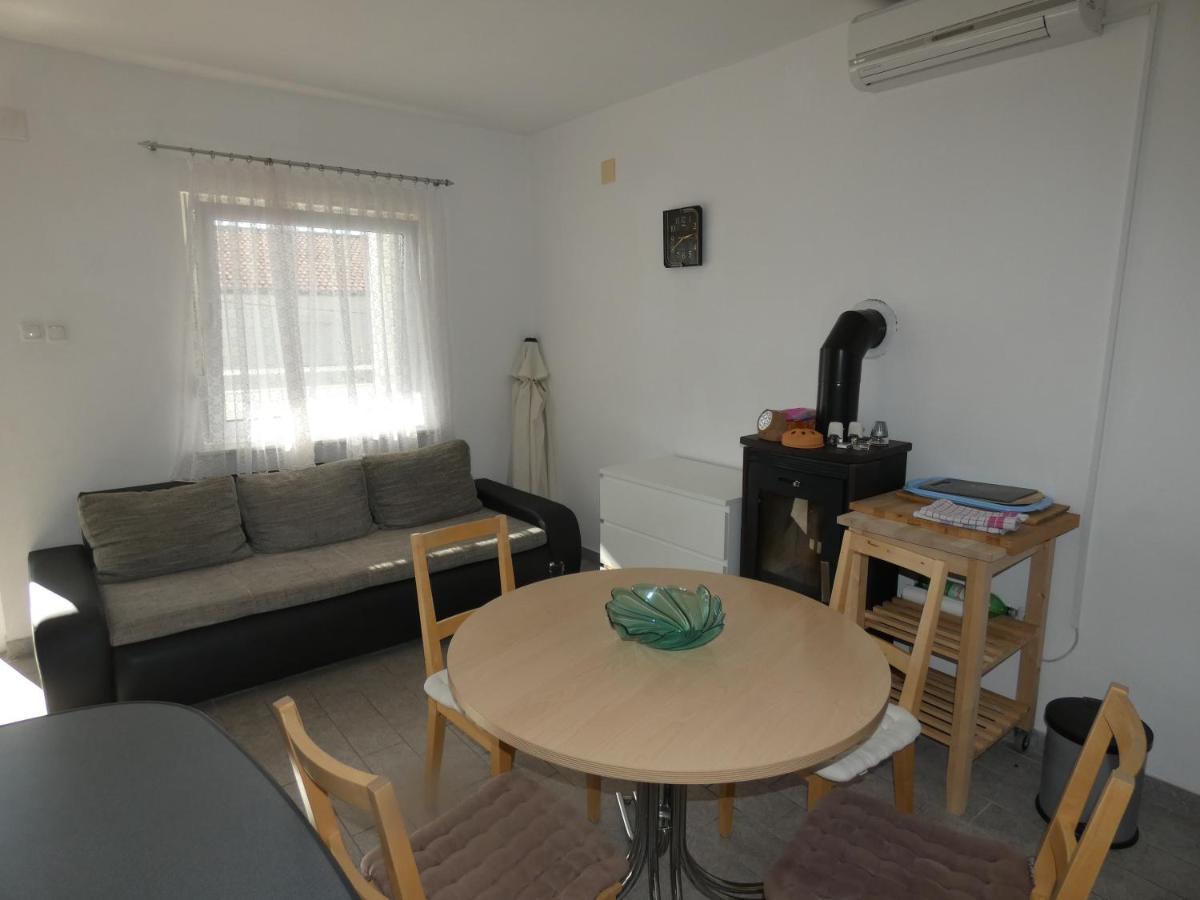 Tomo Apartment Starigrad Paklenica Bagian luar foto